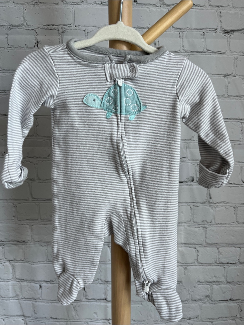 ⭐️⭐️PICK 5 / $20 Gray Carter's Striped Baby One-Piece Footed Sleeper